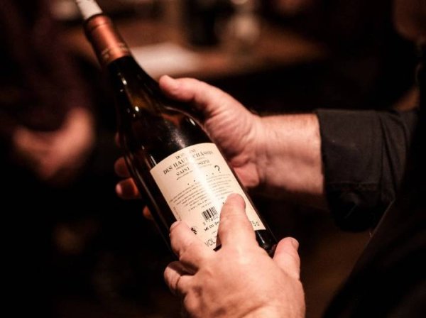 Atelier oenologique à Degust'Emoi dans Île-de-France - Bouteilles mythiques de Bourgogne