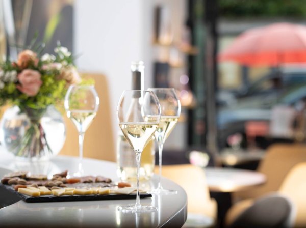 Comparer 5 champagnes avec fromages & charcuteries