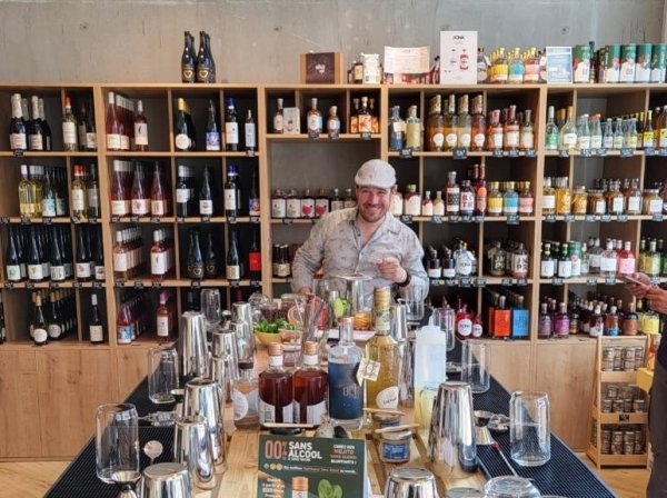 Atelier oenologique à La Cave Parallèle - Nantes dans Vallée de la Loire - Atelier Cocktail sans alcool